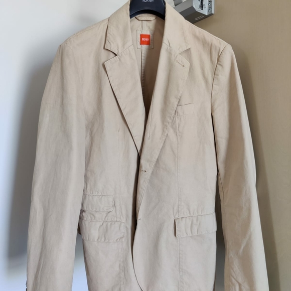 Hugo Boss - Picture 8 of 8